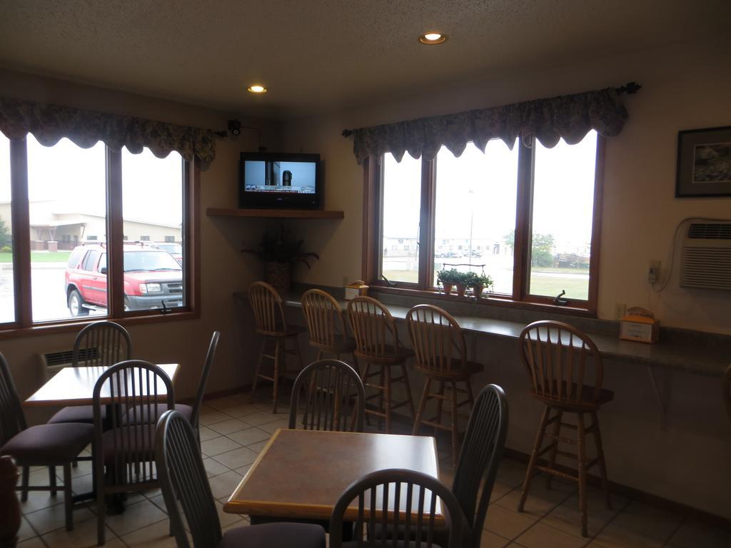 Hotel Super 8 By Wyndham Spearfish Esterno foto